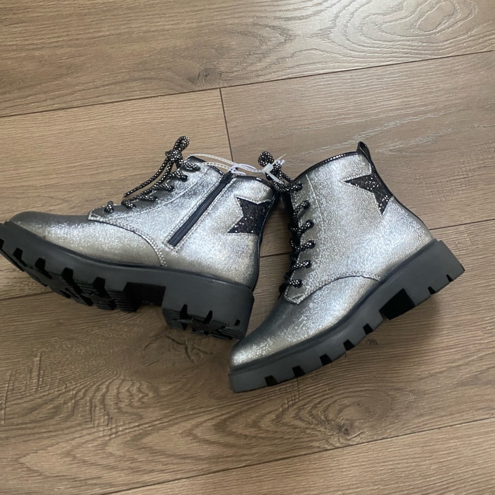 Lace up boots girl size 3